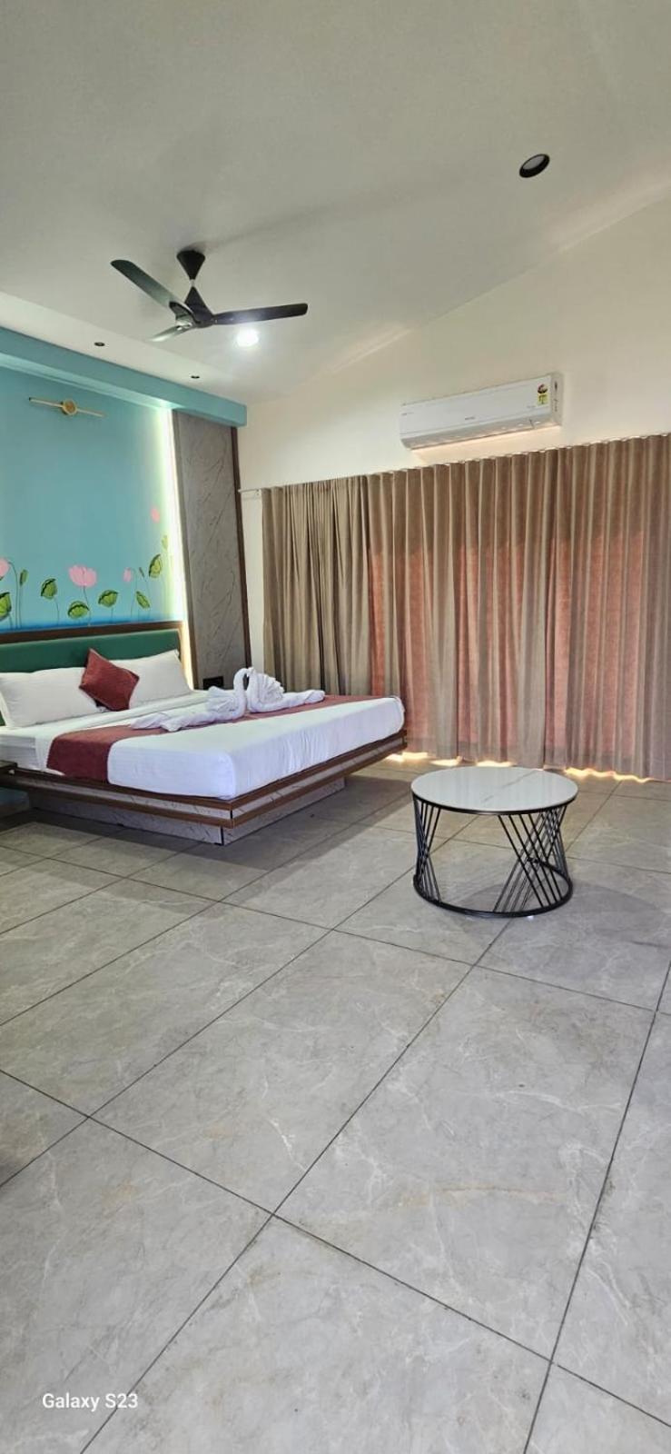 Shree Jalaram Resort Kodae Экстерьер фото