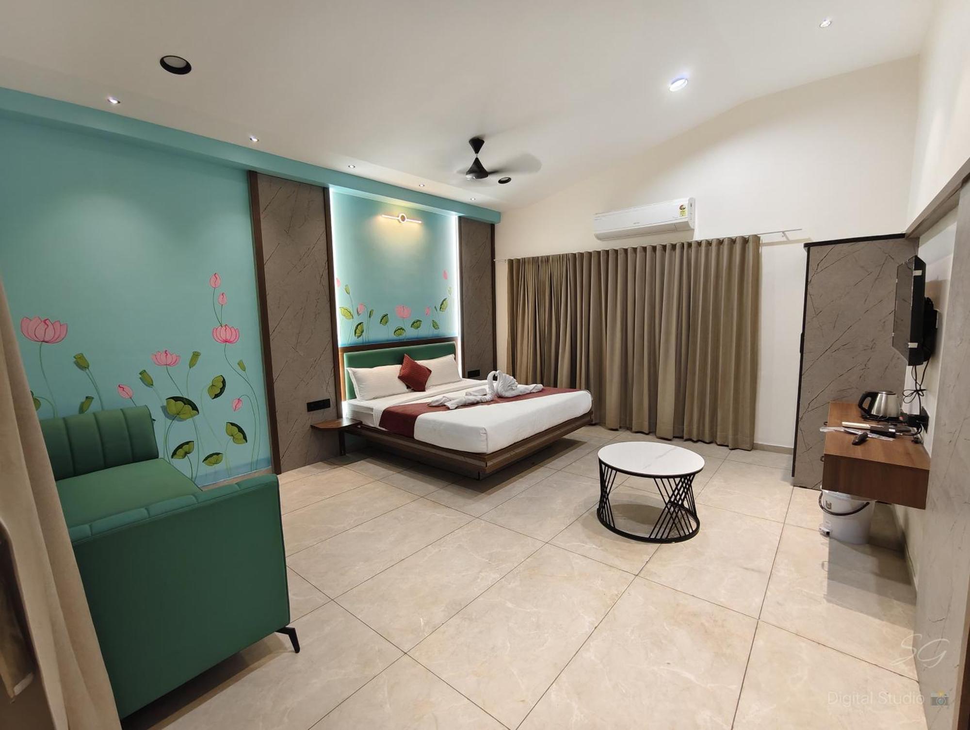 Shree Jalaram Resort Kodae Экстерьер фото