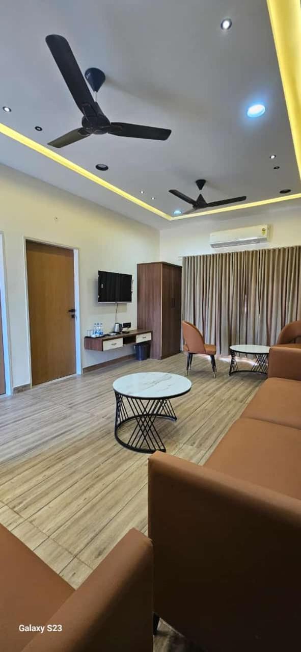 Shree Jalaram Resort Kodae Экстерьер фото