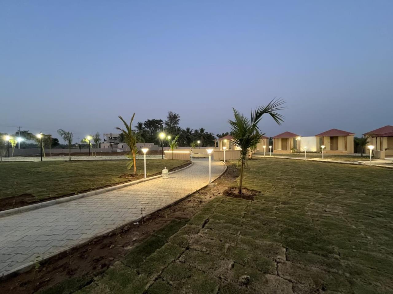 Shree Jalaram Resort Kodae Экстерьер фото